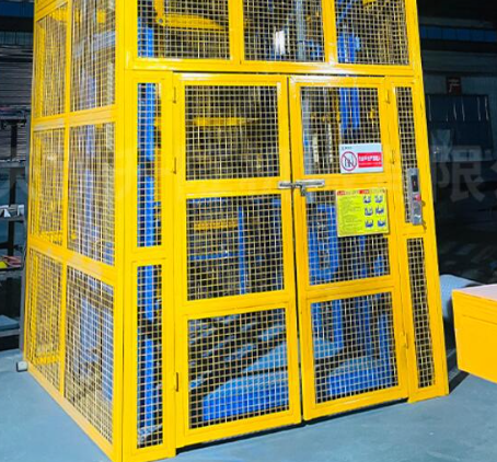 德惠货梯可以安装在室外吗